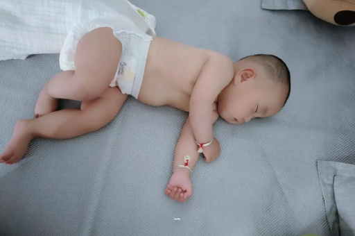 建湖怀孕肚子撑的难受